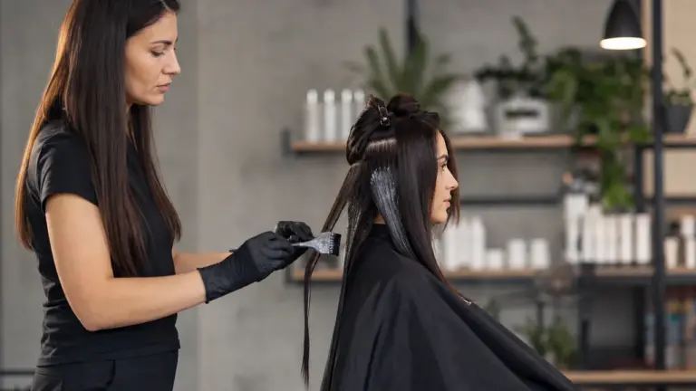Prix d'un lissage brésilien en salon de coiffure